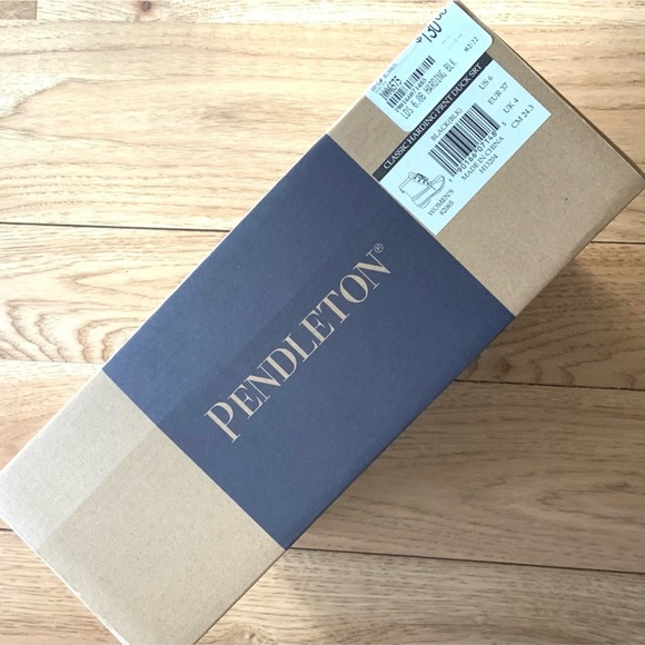 Pendleton Harding Western Print Black Duck Boots Size 6 NIB - Picture 6 of 9